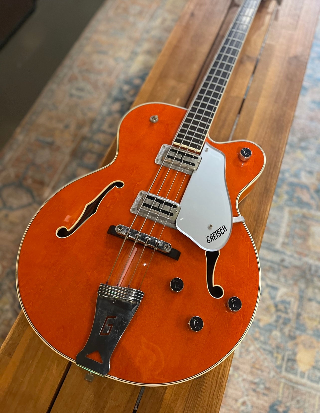 Gretsch Broadkaster Bass 6119B (Consignment)